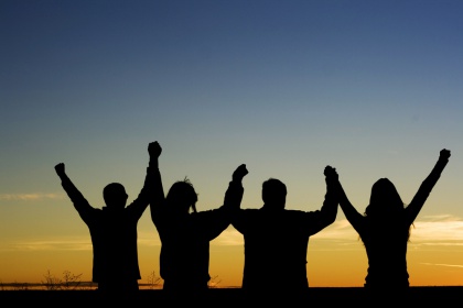 Vaikeat hetket voitetaan ystävien avulla