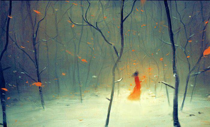 Nainen vaeltaa metsässä