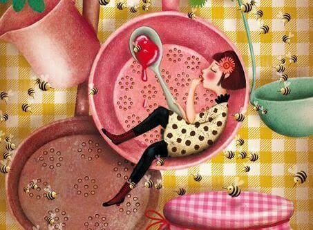 Onnellinen tyttö keittiössä