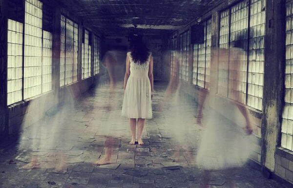 Nainen hullujen huoneessa