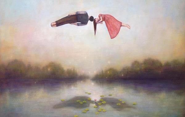 mies ja nainen leijuvat