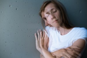 Puolueellisuuden rooli psykologisessa ahdingossa