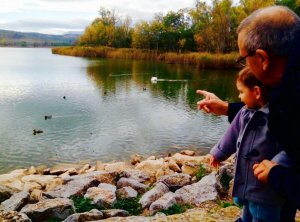 Kunnianosoitus mahtaville isovanhemmille