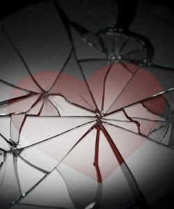 Itseluottamuksen palauttaminen uskottomuuden jälkeen