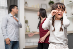 Väkivalta perheessä