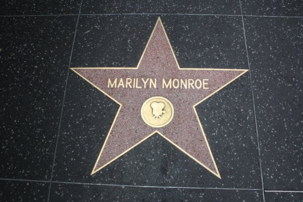 Marilyn Monroe: psykologinen kuvaus rikkinäisestä nukesta