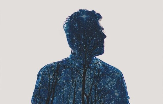 miehen vartalo on maisema