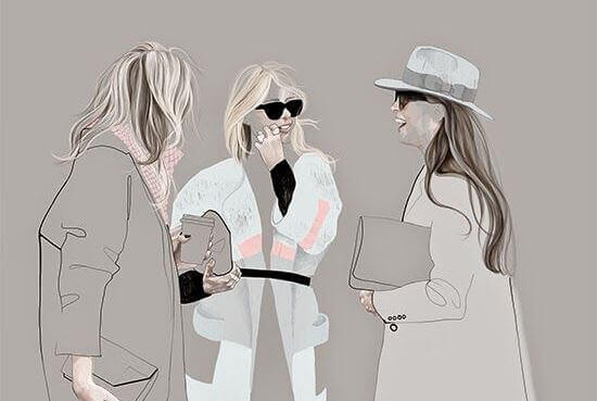 naisporukka keskustelee