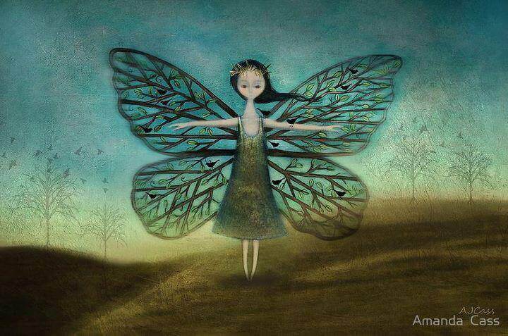 naisella perhosen siivet