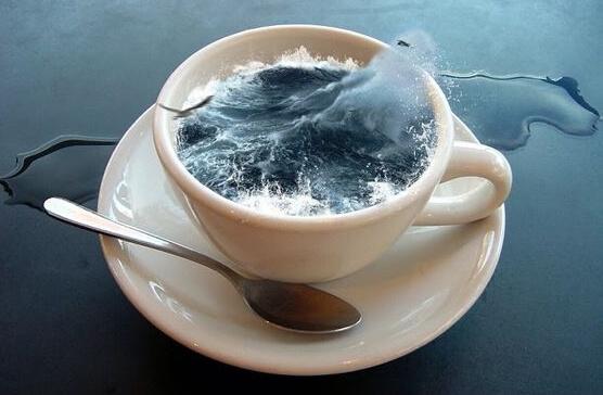 myrsky kahvikupissa
