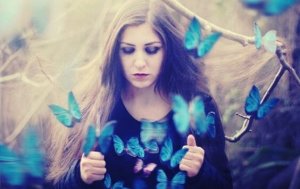 Naiset, palauttakaa valtanne maailmassa, joka haluaa teidän pysyvän hiljaa