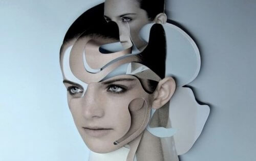 erikoinen naisen pää