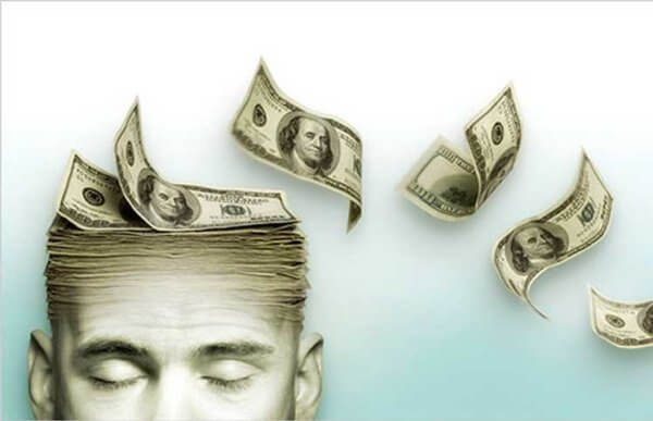 huomioi persoonallisuuden paljastavaa tilannetta kun ihminen menettää rahansa