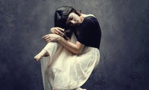 Tunteiden piilottelu vaatii veronsa