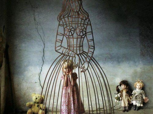 Uhrautuvuus perheissä