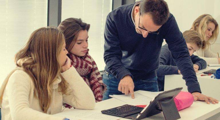 opettaja inspiroi oppilaitaan