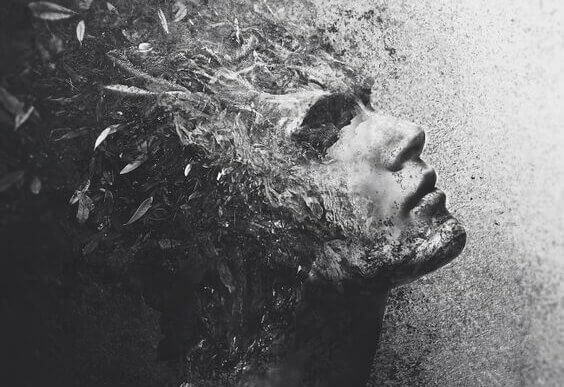 tunteettomuus aiheuttaa puun kasvamista kasvoihin