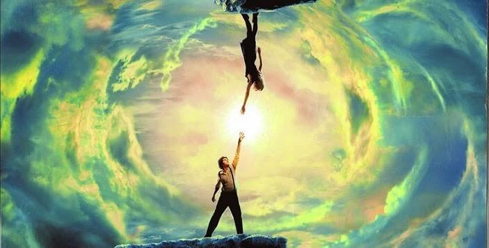 rinnakkaisuniversumin hypoteesi: mies ja nainen melkein koskettavat toisiaan