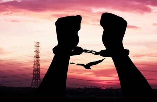 rakastaminen ilman riippuvuutta ja kahleita