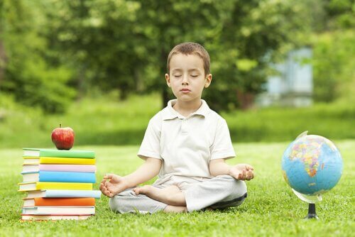 lasten meditaatio auttaa monella tapaa