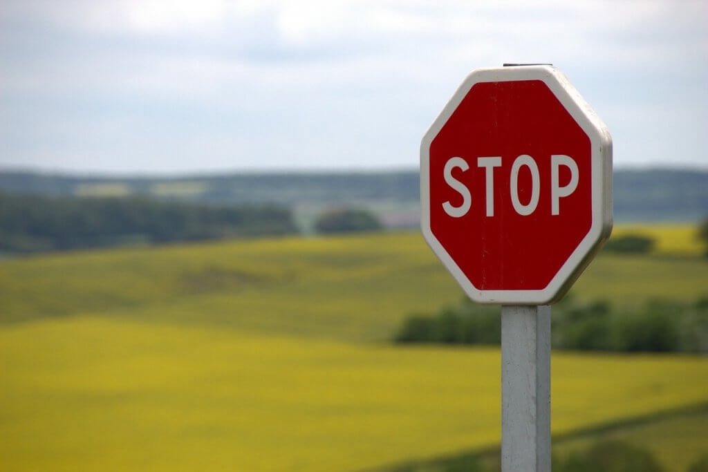 ajatusten pysäyttäminen stop-merkillä