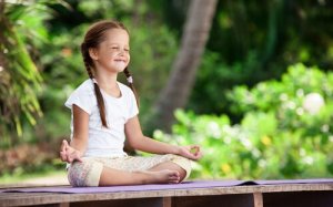 Lasten meditaatio: sisäisen puutarhan kasvattaminen