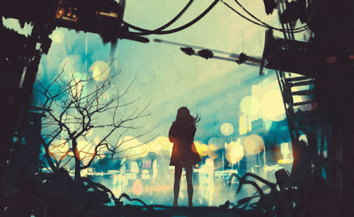 nainen katselee kaupunkia