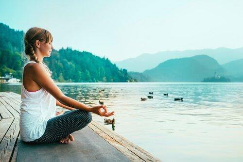 paranna itsetuntoasi meditoimalla