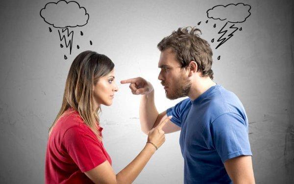mies ja nainen suuttuneina