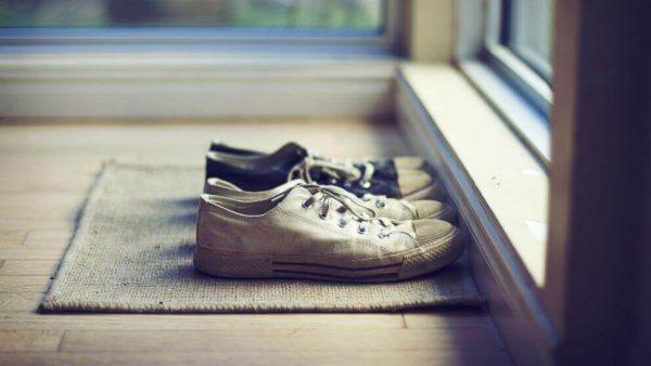 elämän yksinkertaistaminen: jätä kengät eteiseen