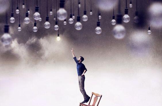 käytännöllinen henkilö keksii keinot