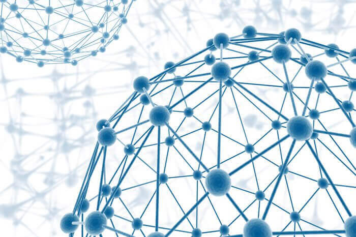 neuronit yhdistyneinä