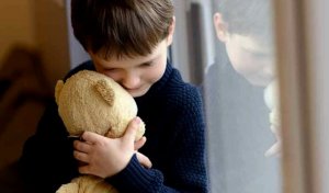 Kuinka lapsi selviää häiriöperheessä?