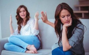 Taito pysyä rauhallisena väittelyssä