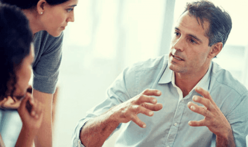 mielipiteen antaminen kollegoille