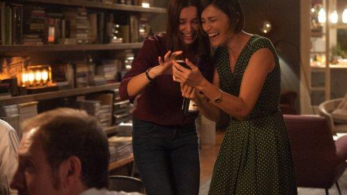 naiset elokuvassa Perfect Strangers