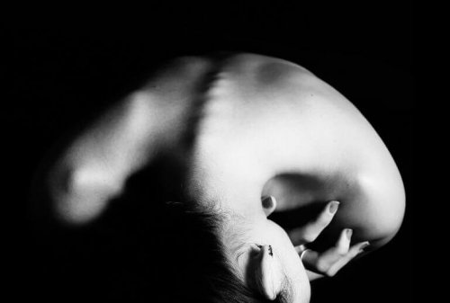 Emotionaalinen sääntely ja syömishäiriöt