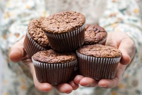 Emotionaalinen sääntely ja syömishäiriöt: suklaamuffinseja