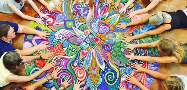taideterapia ryhmässä