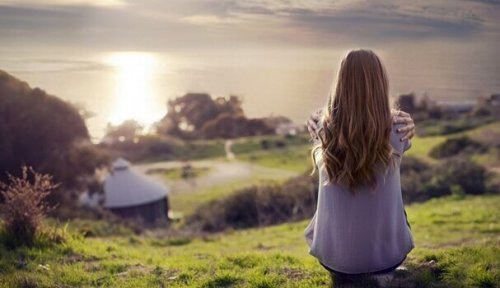 Onnellisuuden paradoksi: yksinäisyys