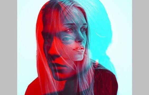 nainen useaan kertaan: miten päästä yli torjutusta rakkaudesta