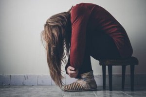 Päihderiippuvuus: sietokyky ja vieroitusoireet