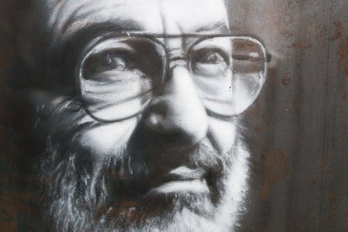 Fasismin psykologiset piirteet Umberto Econ mukaan