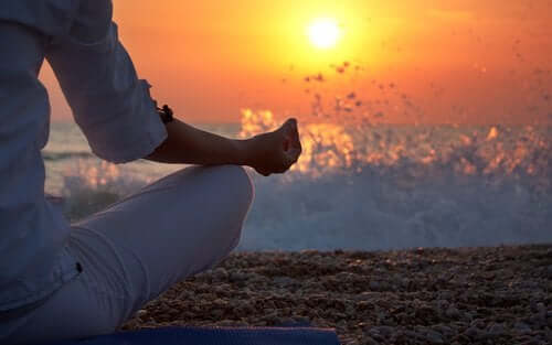 Meditaatio lisää elimistön kokonaisvaltaista hyvinvointia ja vähentää stressitasoja