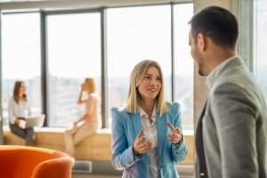 Suostuttelutekniikat asenteiden muuttamiseksi