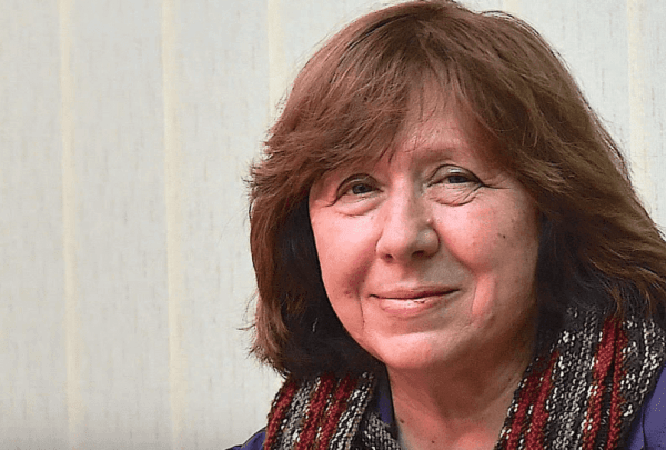 Nobelin kirjallisuuspalkinnon voittanut Svetlana Aleksijevitš