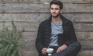 Uskolliset ihmiset: uskollisuuden arvo omia periaatteita kohtaan