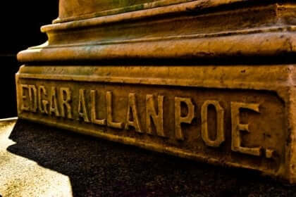 Edgar Allan Poen patsas