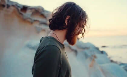 Negatiivisilla tunnetiloilla on myös oma tehtävänsä, sillä ne varoittavat meitä siitä, että jotain on vialla ja että meidän tulisi reagoida siihen