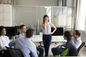 Dilbertin periaate: miksi epäpätevät ihmiset saavat ylennyksiä?